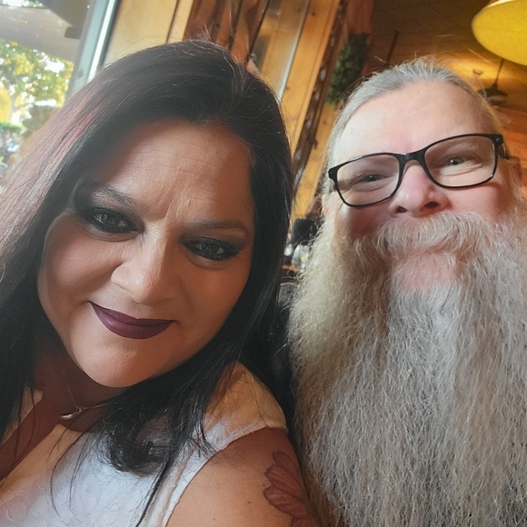 Meet your Posher, Bethany - Picture 1 of 1